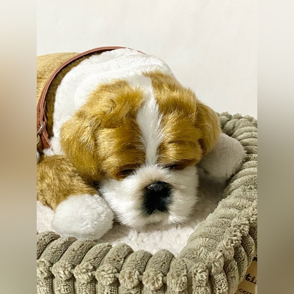 SOLD - WORKING Perfect Petzzz Pet Toy Small Bulldog Sleeping Breathing Puppy Dog - Picture 3 of 16